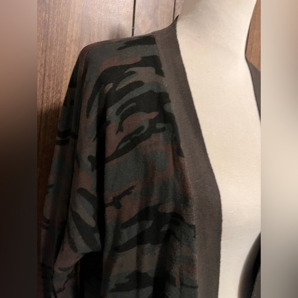 Sanctuary Green/multicolor Camoflage Open Long Cardigan Sz L - Picture 2 of 6
